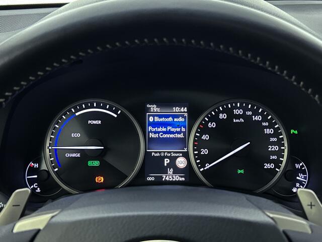 Lexus NX 300h AWD Luxury Line Limited | Trekhaak | Panoramadak | Apple CarPlay / Android Auto |
