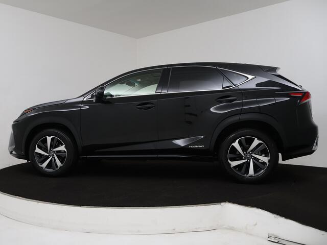 Lexus NX 300h AWD President Line | Mark Levinson Audio | Leder | Navigatie | Panoramadak | 360 Camera | LM velgen | Dodehoek Ass. | Stoelgeheugen |