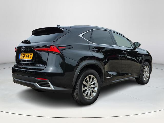 Lexus NX 300h AWD | Getint glas | Lederen bekleding | Volledige historie | Navigatiesysteem