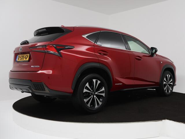 Lexus NX 300h AWD F Sport Mark Levinson audio | Panoramadak |