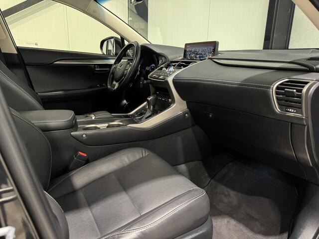 Lexus NX 300h AWD Luxury Line Aut. | panorama | navi | leder | fabrieksgarantie |
