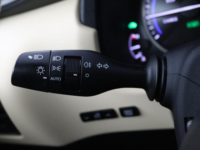 Lexus NX 300h AWD 25th Edition
