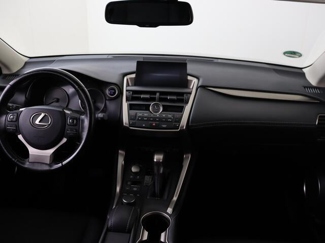 Lexus NX 300h AWD Sport Edition | Sunroof | Stoelverwarming | Trekhaak |