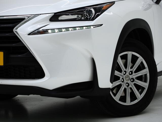 Lexus NX 300h | Camera | Cruise | Climate | Bluetooth | LED | Navigatie