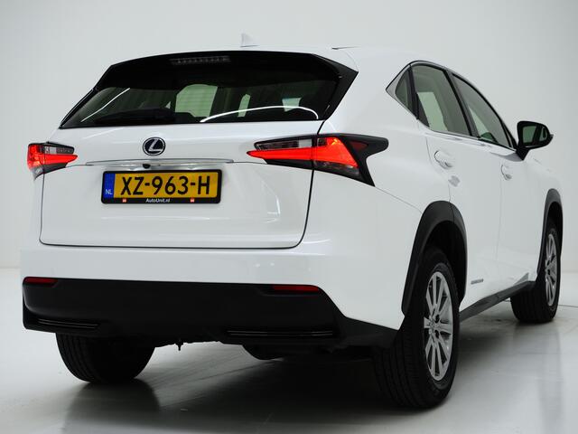 Lexus NX 300h | Camera | Cruise | Climate | Bluetooth | LED | Navigatie