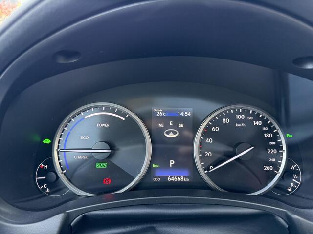 Lexus NX 300h AWD Luxury Line 64668km!