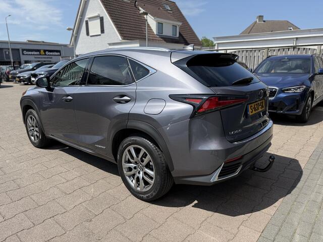 Lexus NX 300h AWD Luxury Line 64668km!