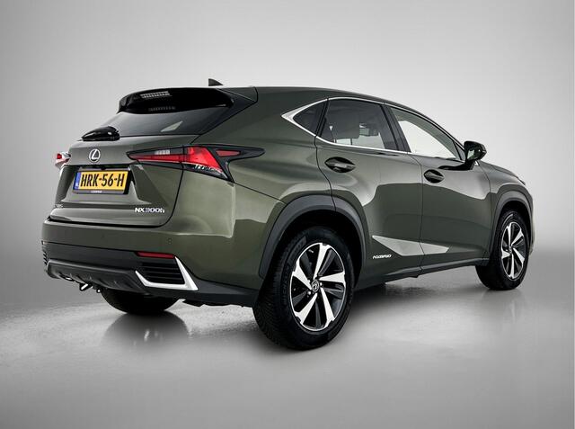 Lexus NX 300h AWD Executive Line Limited | Panoramadak | Mark Levinson | Trekhaak | Stoelgeheugen |