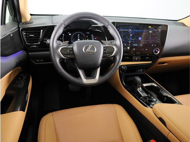 Lexus NX 450h+ AWD President Line *DEMO* | Elektrisch Glazen Panorama-dak | 360° Camera | Stoelverwarming -/ ventilatie |