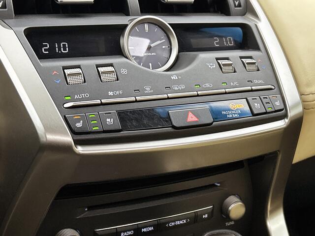 Lexus NX 300h AWD President Line