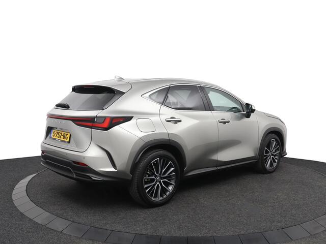 Lexus NX 450h+ AWD Executive Line | Schuif/-kanteldak | 20 Inch Lichtmetalen velgen | Tri-LED koplampen | Head-up Display | Stoelkoeling