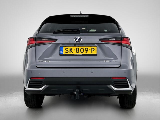 Lexus NX 300h AWD President Line