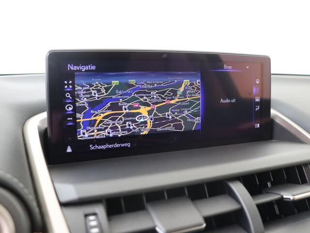Lexus NX 300h AWD Luxury Line