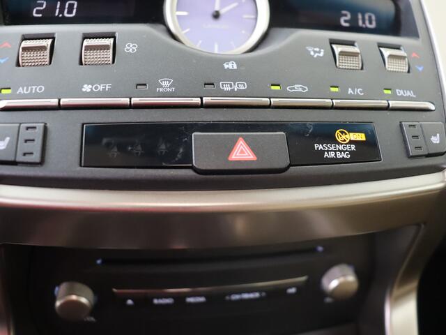 Lexus NX 300h AWD Luxury Line