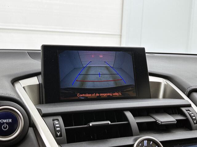 Lexus NX 300h Business Line Limited | Stoelverwarming | Camera | Navigatie | LM velgen | Metallic lak |