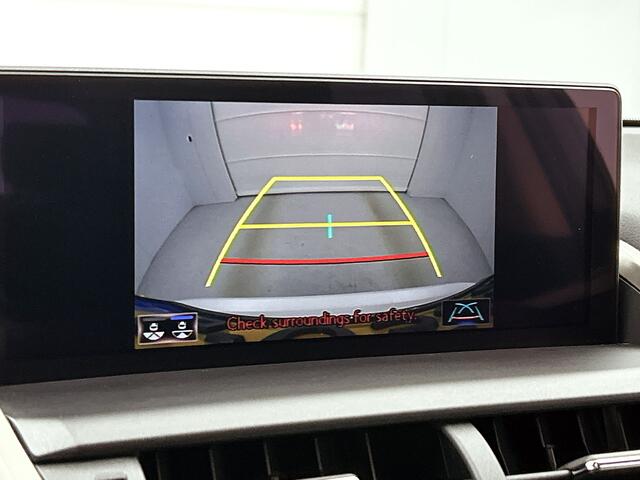 Lexus NX 300h AWD Luxury Line | Full map navigatie | Metallic lak | Elektrische stoelverstelling + verwarming |