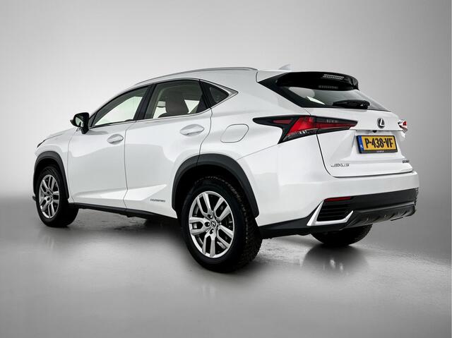 Lexus NX 300h AWD Luxury Edition