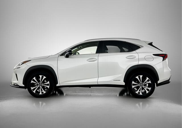 Lexus NX 300h AWD Ultimate Edition | NL-Auto | Groot Navigatie | Bi-Tone Leder Interieur |