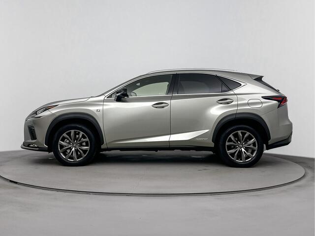 Lexus NX 300h AWD F Sport Line | Adaptive Cruise | Parkeersensoren | Stoelverwarming |