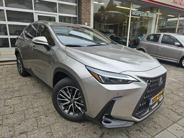 Lexus NX 450h+ AWD Luxury Line Oplaadmogelijkheid