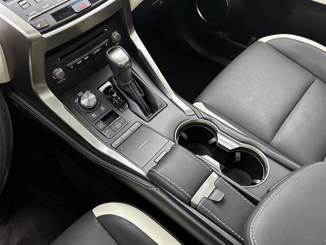 Lexus NX 300h AWD Sport Edition | Apple CarPlay / Android Auto | Panoramadak | Trekhaak |