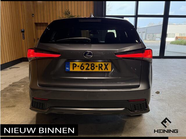 Lexus NX 300h AWD F F SPORT Line 4x4. Navi. Apple-carplay. Panoramadak. Trekhaak.