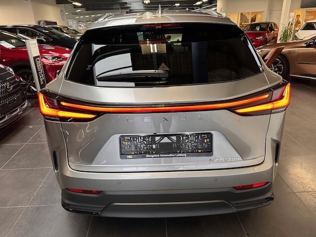 Lexus NX 450h+ E-FOUR Executive Line