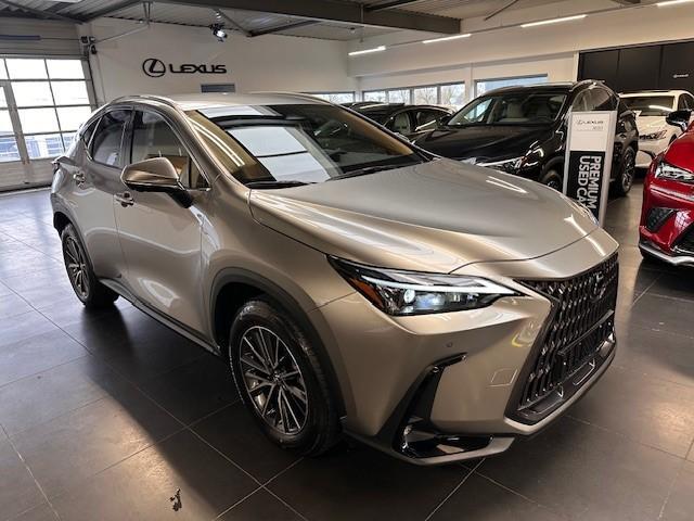 Lexus NX 450h+ E-FOUR Executive Line