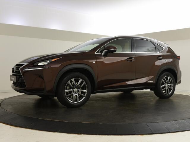 Lexus NX 300h AWD 25th Edition | Parkeersensoren | Trekhaak | Cruise Cont