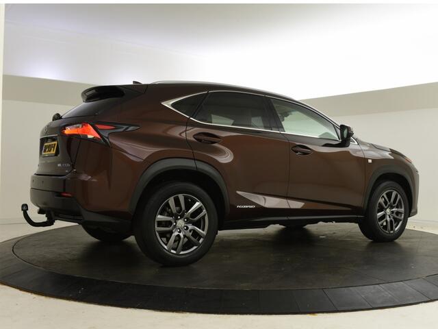 Lexus NX 300h AWD 25th Edition | Parkeersensoren | Trekhaak | Cruise Cont