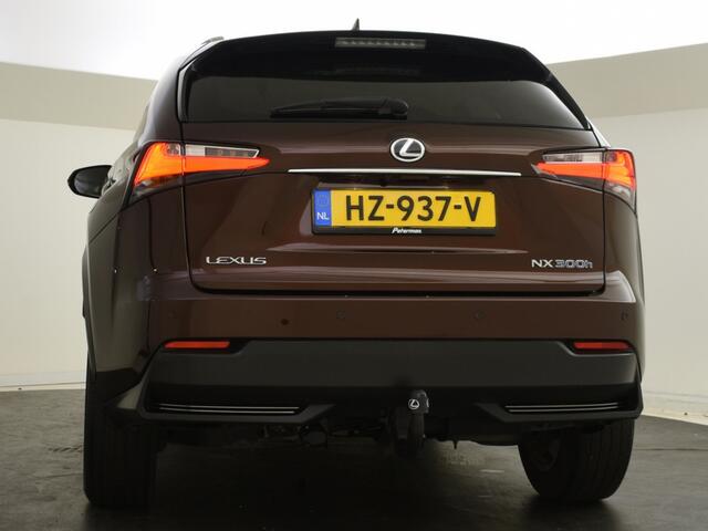 Lexus NX 300h AWD 25th Edition | Parkeersensoren | Trekhaak | Cruise Cont