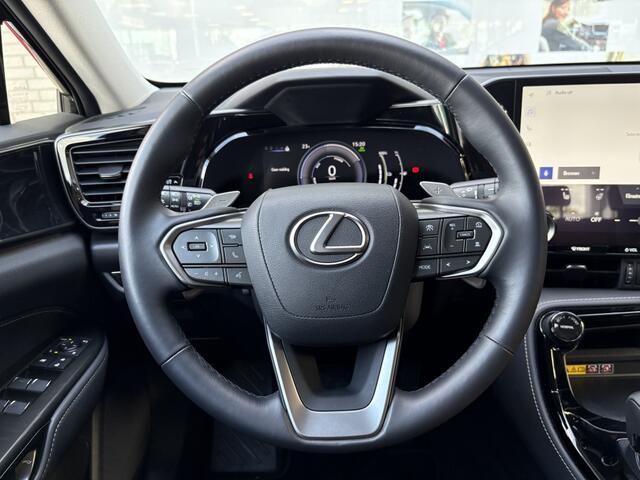 Lexus NX 450h+ AWD Luxury Line | trekhaak | Stuur + stoelverwarming |