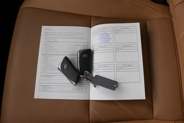 Lexus NX 450h+ AWD Launch Edition | 1e eigenaar| Afn. Trekhaak | Stoelkoeling | Head-Up Display