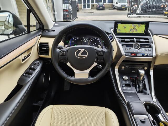 Lexus NX 300h AWD President Line | Mark Levison | Pano | HUD | Sensoren