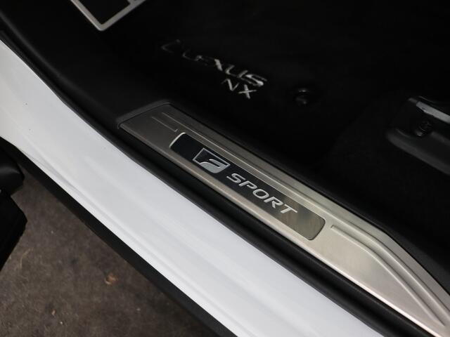 Lexus NX 450h+ AWD F SPORT Line | Head-Up Display | Stoel en stuurwielverwarming | Panorama Dak |