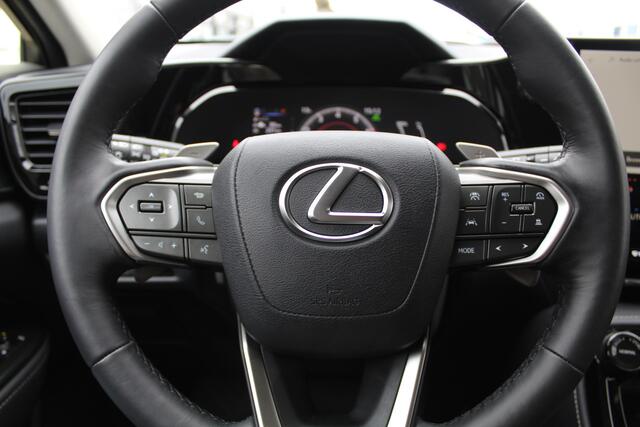 Lexus NX 450h+ AWD Luxury Line | Rijklaar | Trekhaak 1.500kg | Leder | Stoel-/stuurverw. | El.achterklep | Blind Spot | El.stoelen
