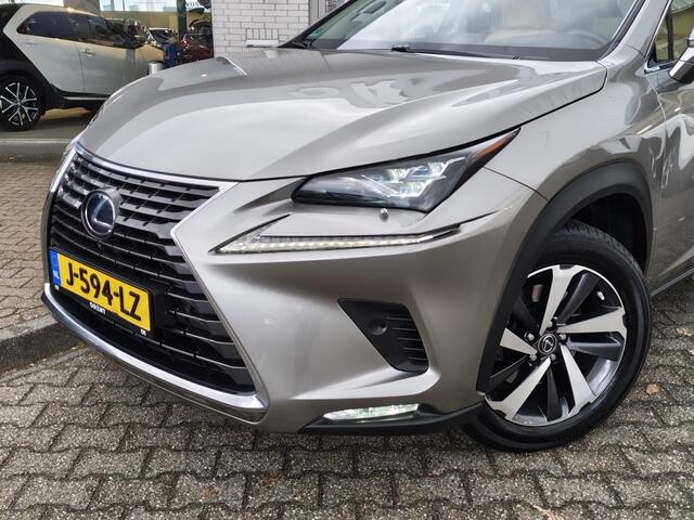 Lexus NX 300h AWD President Line | Mark Levison | Pano | HUD | Sensoren