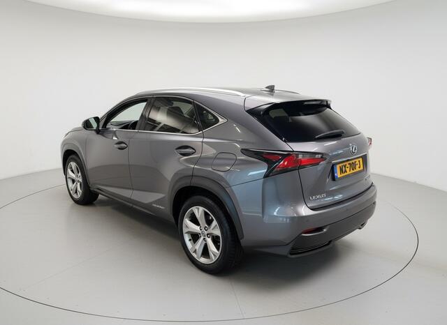 Lexus NX 300h AWD President Line | Mark-Levinson | 360' Camera | Stoelkoeling & Verwarming |