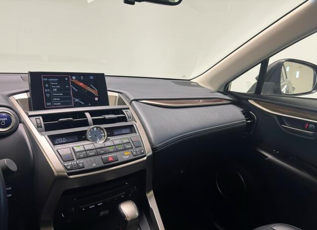Lexus NX 300h AWD President Line | Mark-Levinson | 360' Camera | Stoelkoeling & Verwarming |