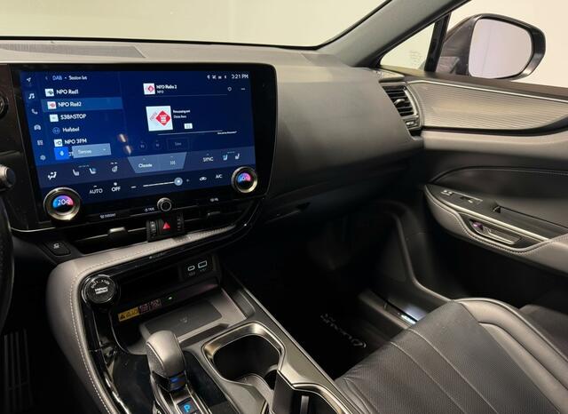 Lexus NX 450h+ AWD F SPORT Line | Schuif/Kanteldak | Stoelverwarming & Koeling | 360' Camera |