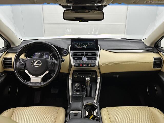 Lexus NX 300h AWD Luxury Line Limited | Schuif - / kanteldak | Fietsendragerbeugel |
