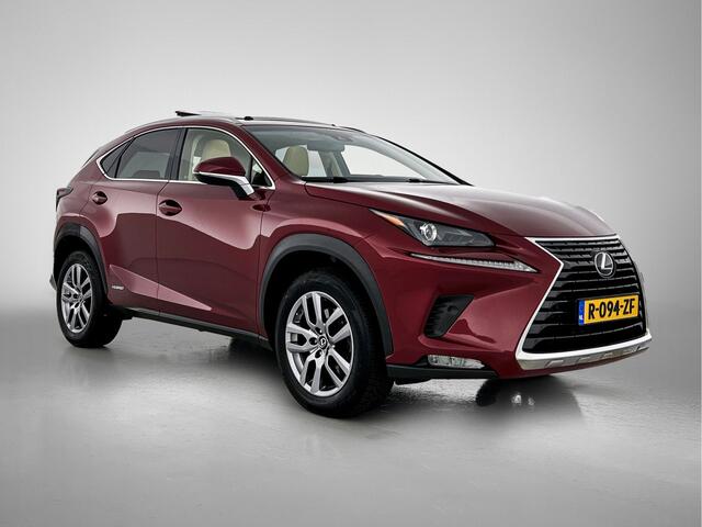 Lexus NX 300h AWD Luxury Line Limited | Schuif - / kanteldak | Fietsendragerbeugel |