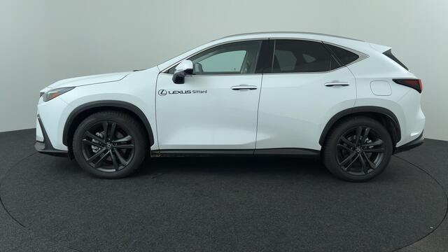 Lexus NX 450h+ AWD 35th Edition, Explorer Pack (trekhaak)!