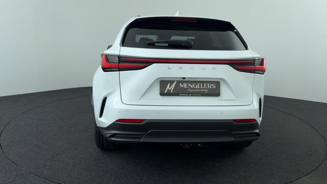 Lexus NX 450h+ AWD 35th Edition, Explorer Pack (trekhaak)!