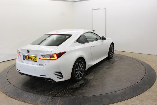 Lexus RC 300h F SPORT 10 jaar Lexus garantie | Dodehoek | Keyless | Stoel vent.