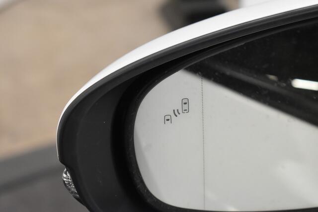 Lexus RC 300h F SPORT 10 jaar Lexus garantie | Dodehoek | Keyless | Stoel vent.