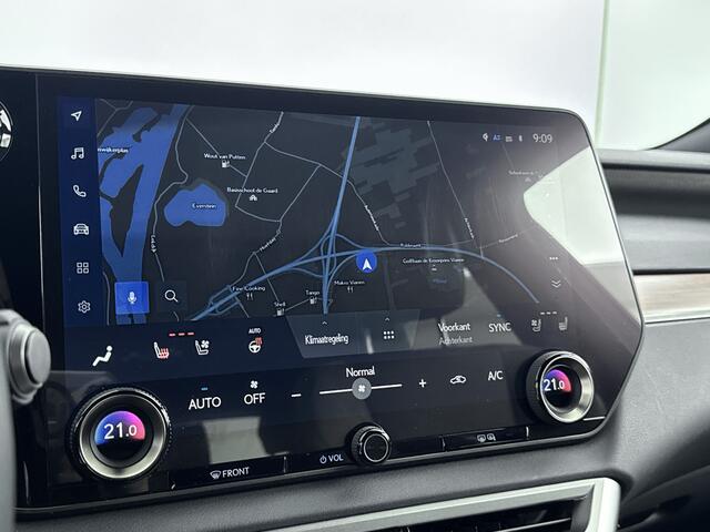 Lexus RX 450h+ Plug-in Hybrid President Line Limited | Panoramadak | Trekhaak | Navigatie | Stuurverwarming | Stoelverwarming/-Verkoeling | Stoelgeheugen | Climate Control | Leder |