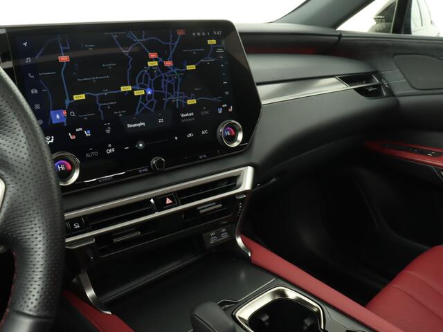 Lexus RX 500h F Sport Line | Mark Levinson Audio | Panoramadak | Stoelverwarming/-Verkoeling | Stuurverwarming | 360 Camera | Stoelgeheugen |