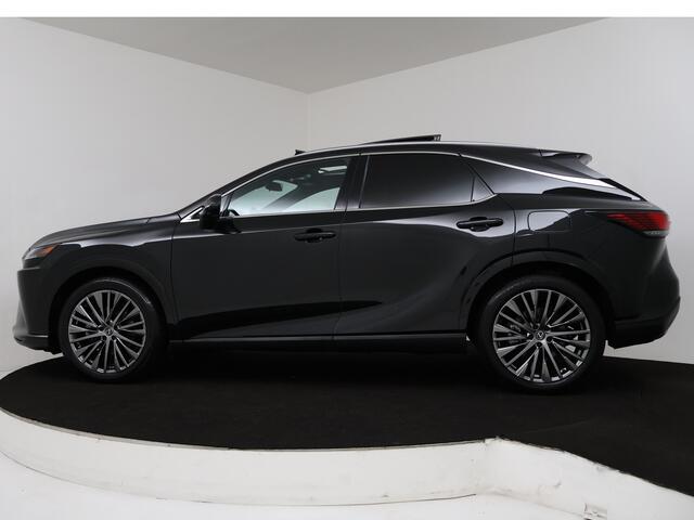 Lexus RX 450h+ Plug-in Hybrid President Line Limited | Elektrisch glazen panorama-dak | Parkeersensoren | Navigatie | 360 Camera | Stoel en stuurwiel verwarmd | LM velgen |