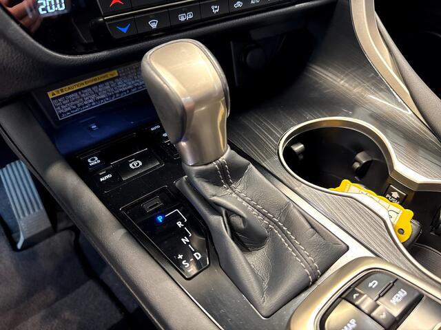 Lexus RX 450h 4WD Luxury Line | Panorama/schuifdak | Volleder | Trekhaak 13p | 2000 kg trekvermogen |